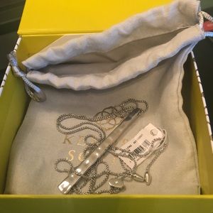 Kendra Scott necklace